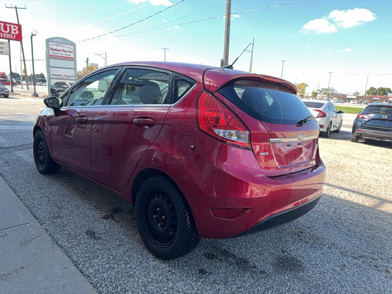 2011 Ford Fiesta SES Photo