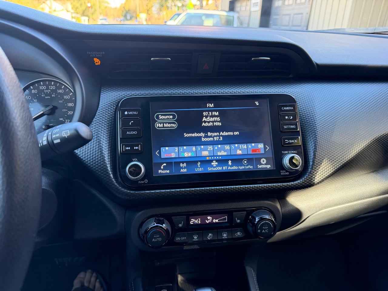 2025 Nissan Kicks SV Photo