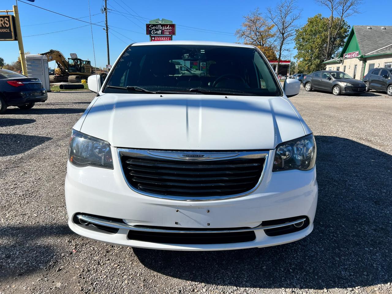 2016 Chrysler Town & Country 4dr Wgn S CERTIFIED ELECTRIC DOORS Photo