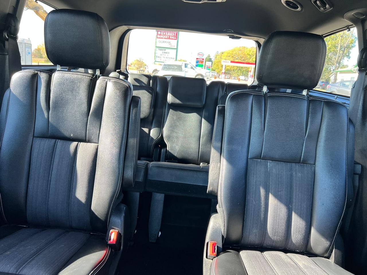 2016 Chrysler Town & Country 4dr Wgn S CERTIFIED ELECTRIC DOORS Photo
