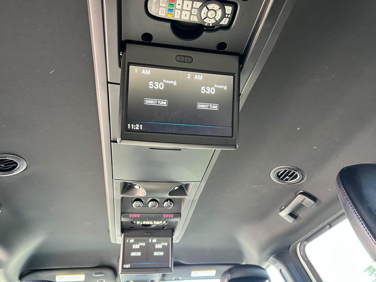 2016 Chrysler Town & Country 4dr Wgn S CERTIFIED ELECTRIC DOORS Photo