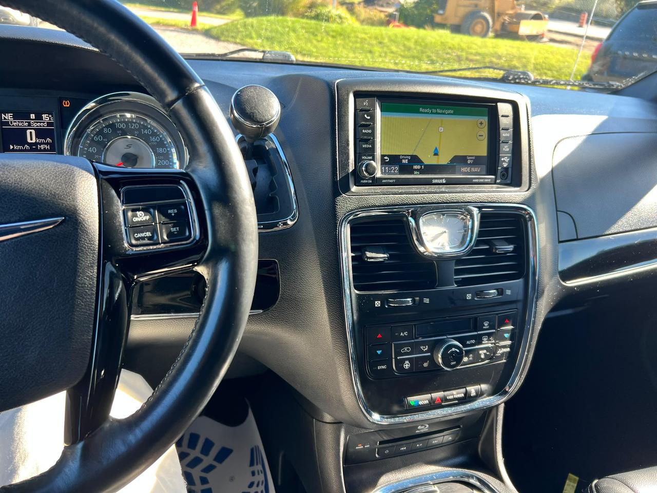2016 Chrysler Town & Country 4dr Wgn S CERTIFIED ELECTRIC DOORS Photo