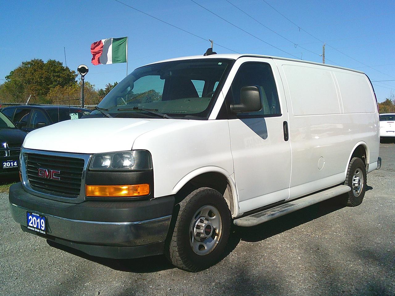 2019 GMC Savana Cargo Van RWD 2500 135" Photo