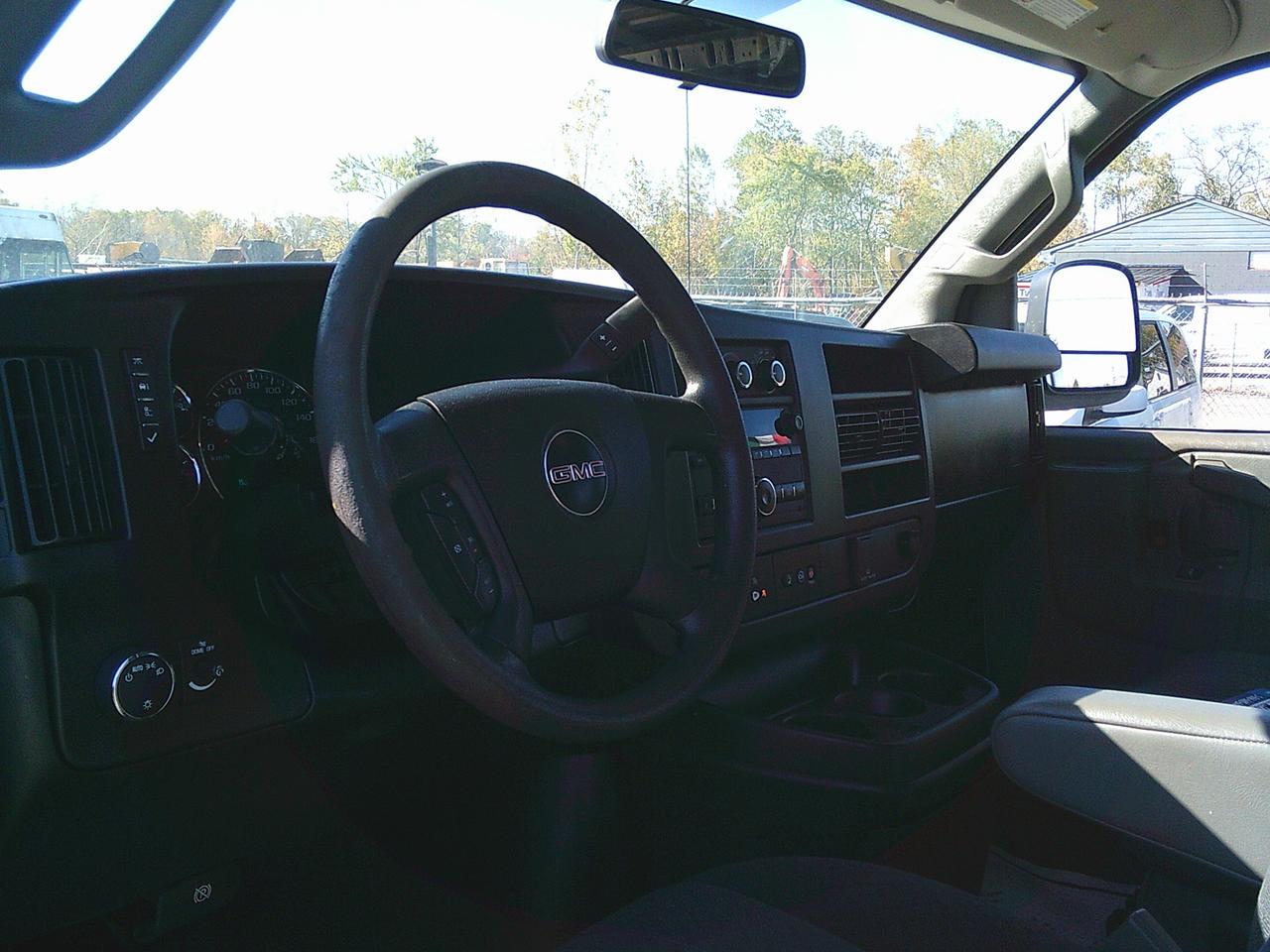 2019 GMC Savana Cargo Van RWD 2500 135" Photo