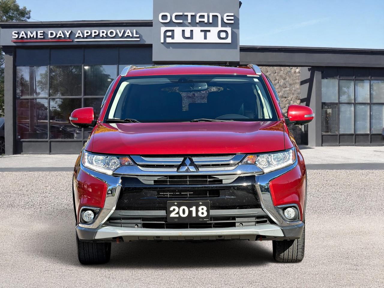 2018 Mitsubishi Outlander ES Photo
