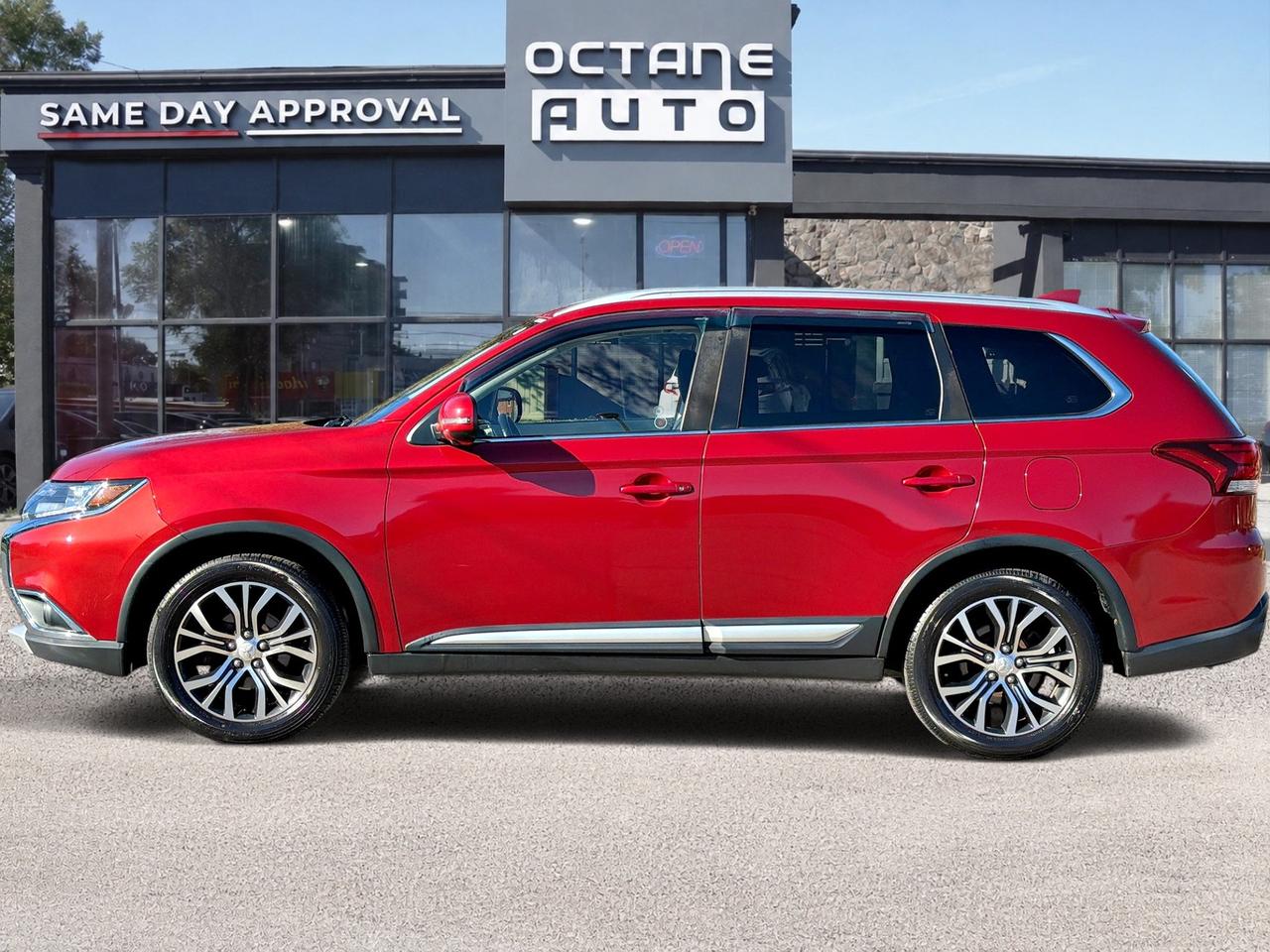 2018 Mitsubishi Outlander ES Photo