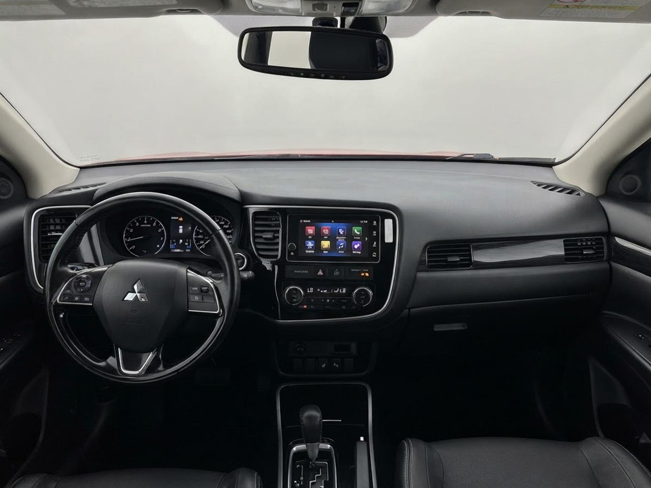2018 Mitsubishi Outlander ES Photo