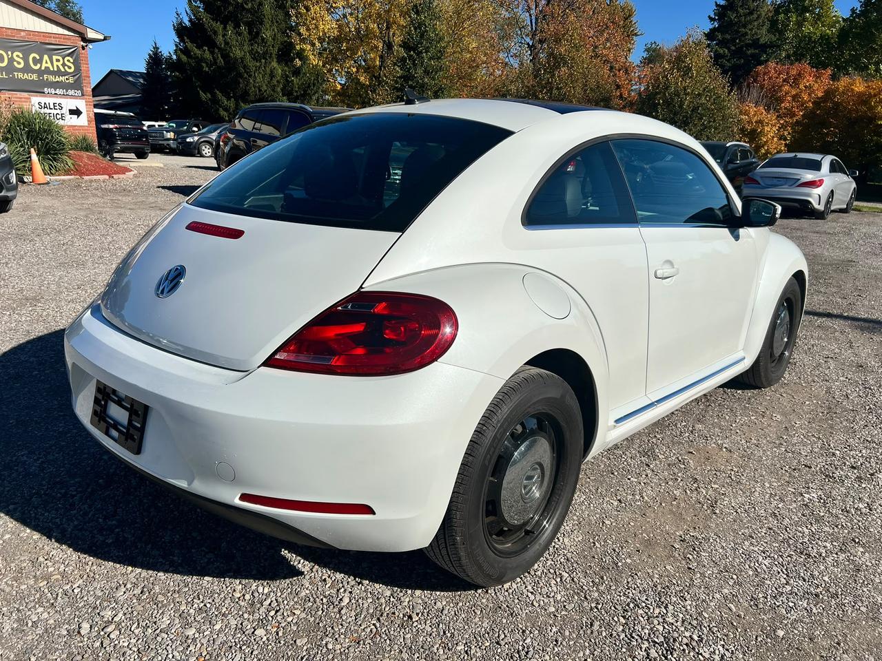2015 Volkswagen Beetle 2dr Cpe 1.8 TSI Auto Comfortline CERTIFIED Photo