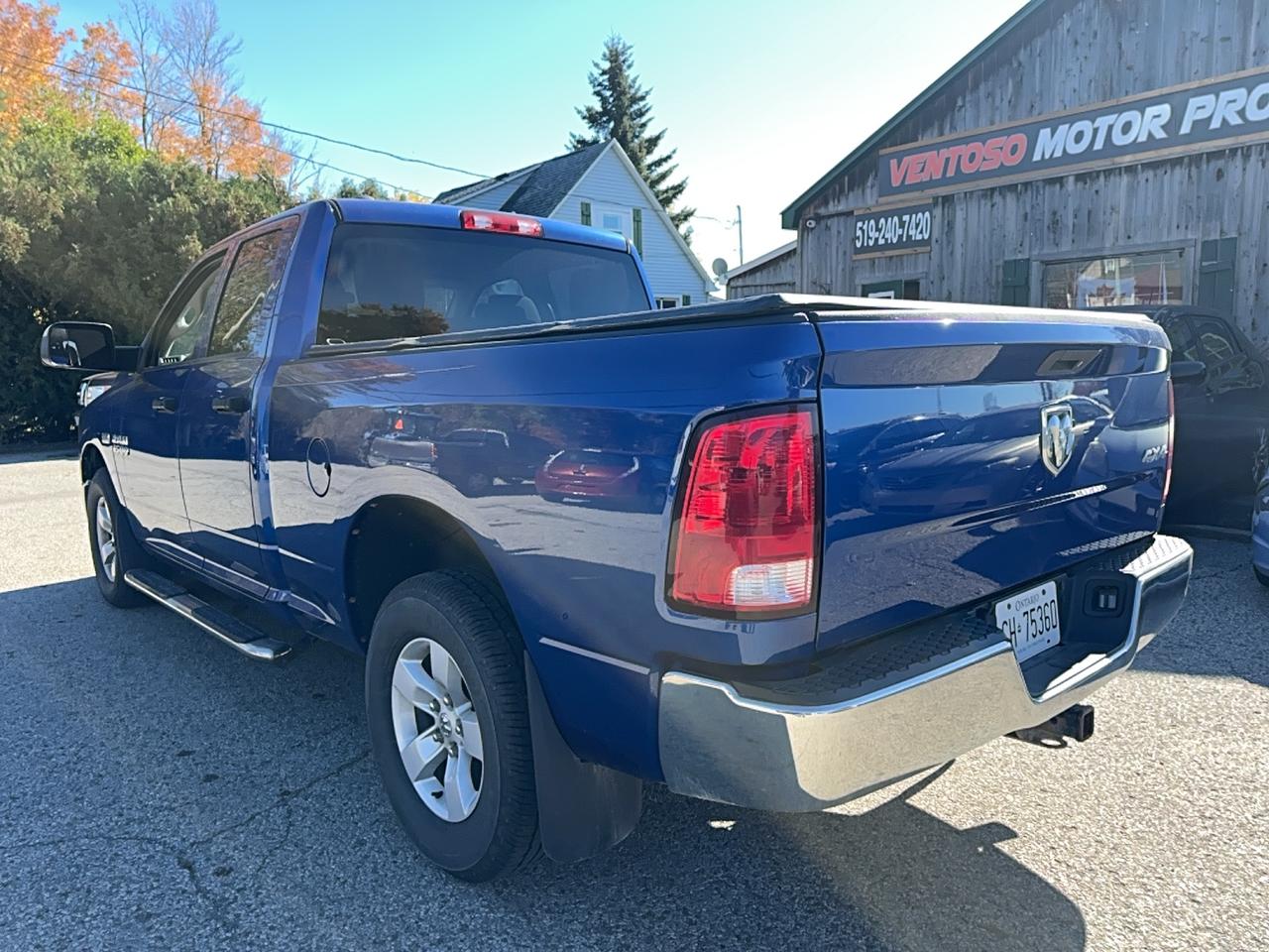 2017 RAM 1500 ST Photo2
