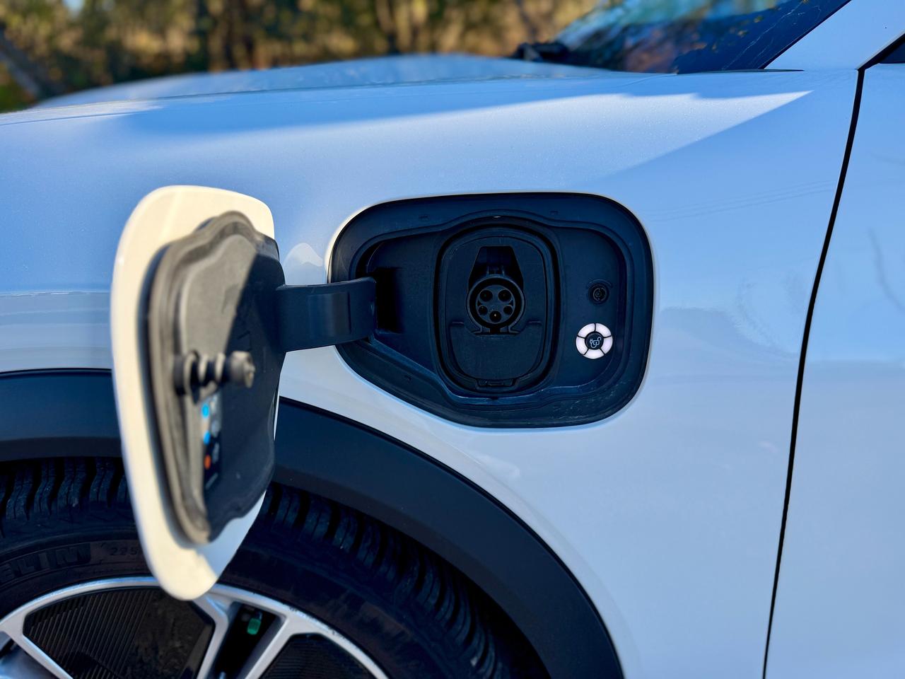 2022 Ford Mustang Mach-E Select AWD | Co-Pilot 360 | Clean Carfax Photo