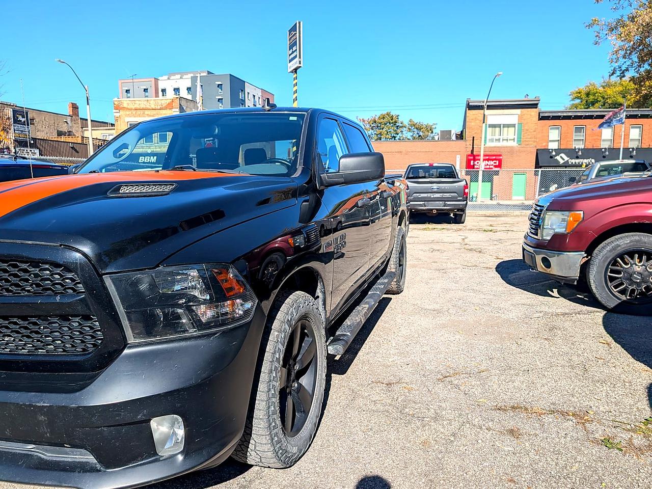 2020 RAM 1500 Classic EXPRESS 4X4 CREW CAB 5'7" BOX Photo1