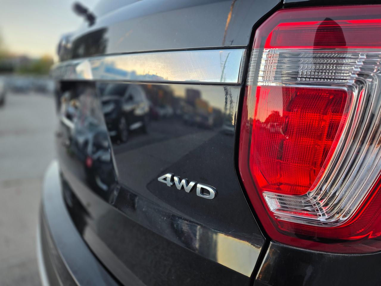 2017 Ford Explorer LIMITED Photo