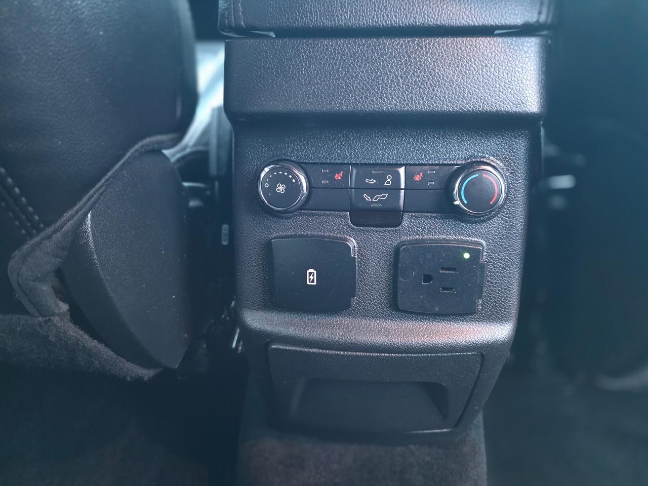 2017 Ford Explorer LIMITED Photo