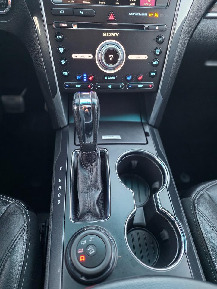 2017 Ford Explorer LIMITED Photo