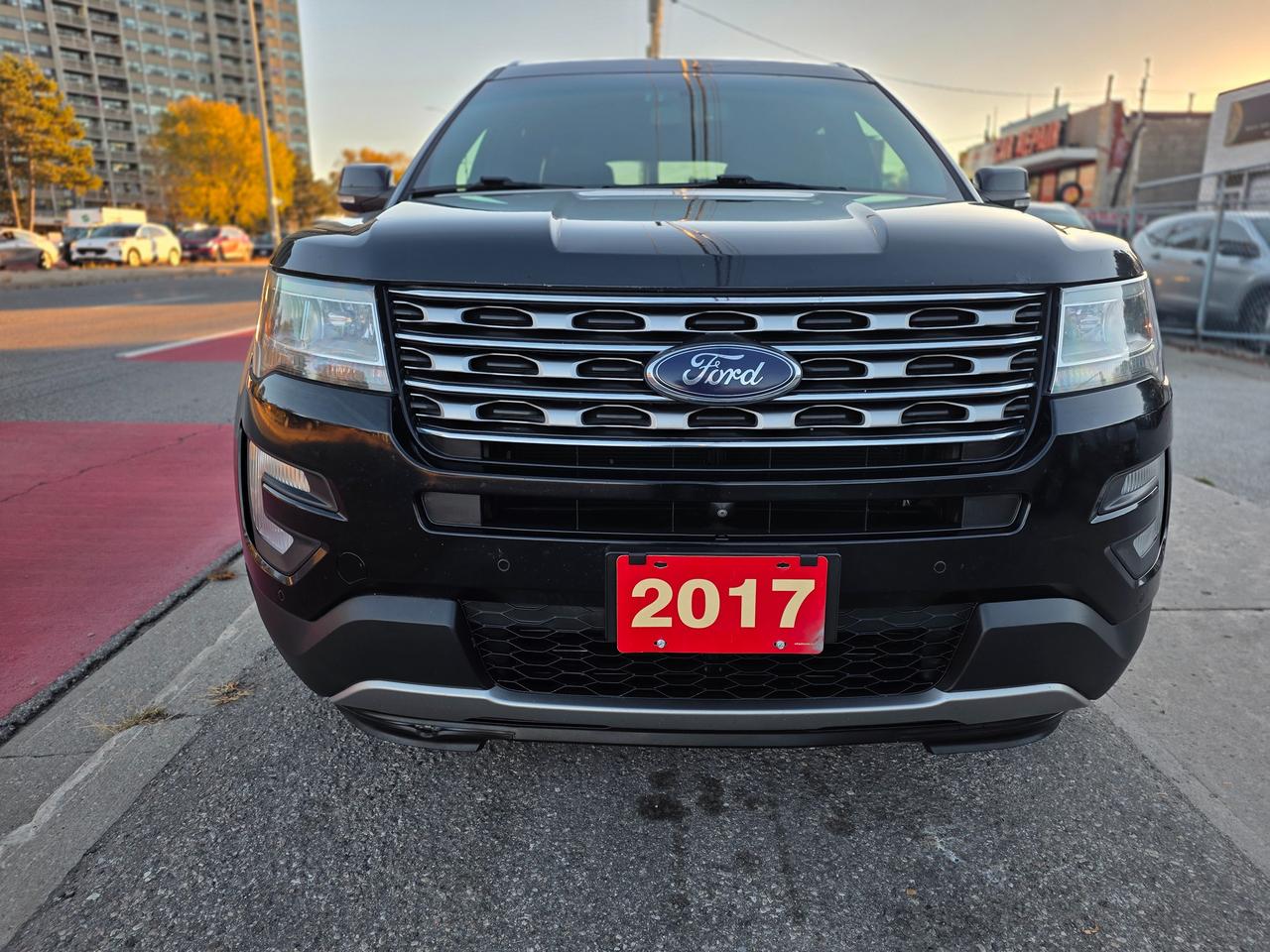 2017 Ford Explorer LIMITED Photo