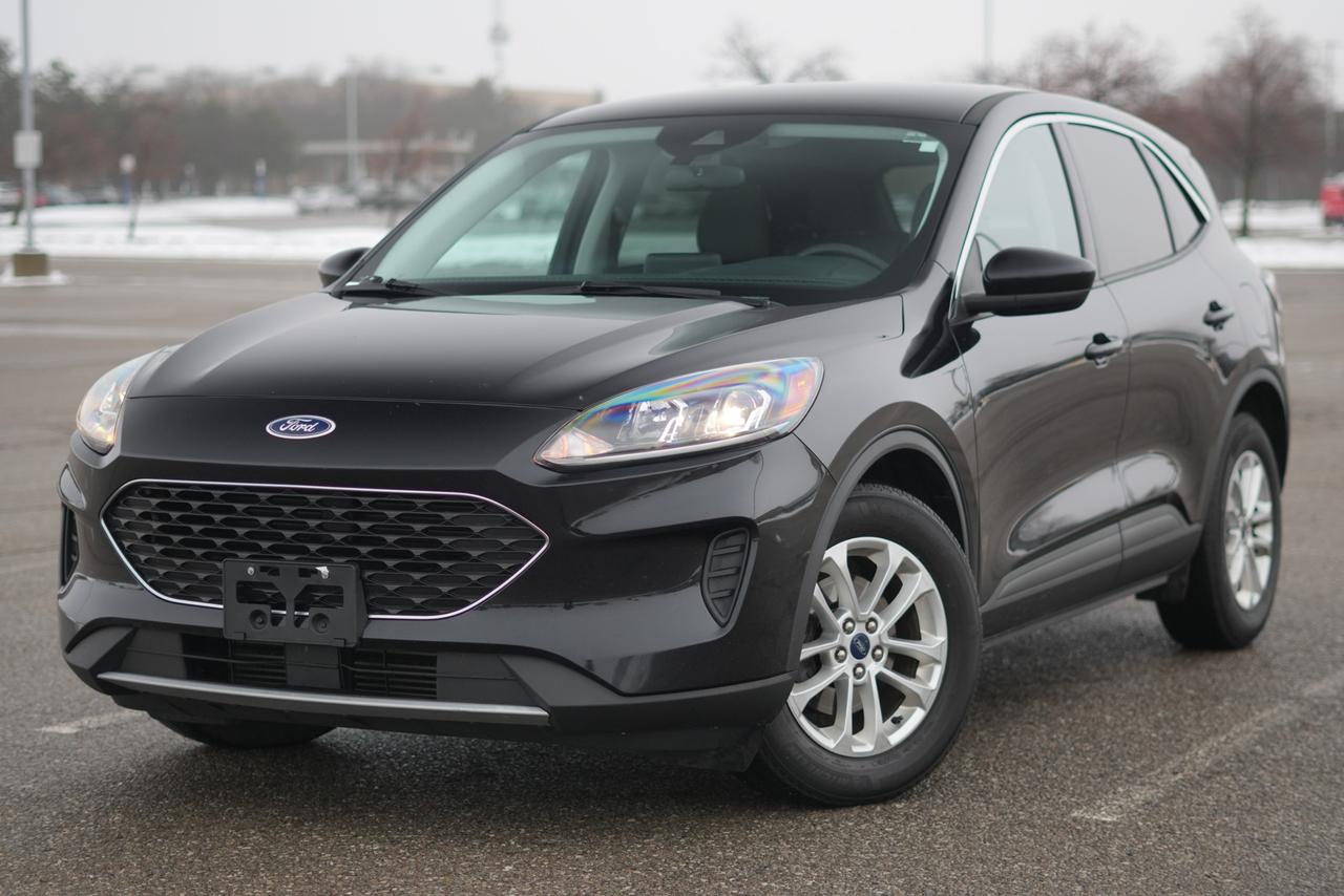 2021 Ford Escape SE Photo