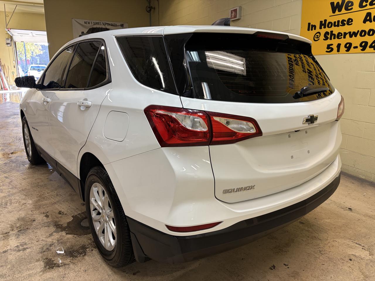 2019 Chevrolet Equinox LS Photo