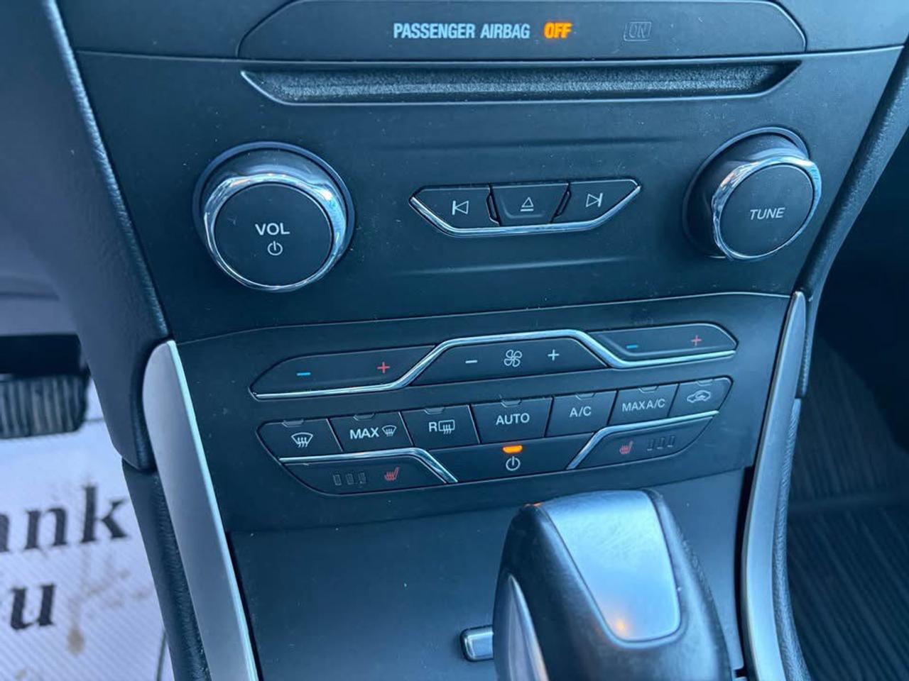 2018 Ford Edge SEL AWD - Photo #12