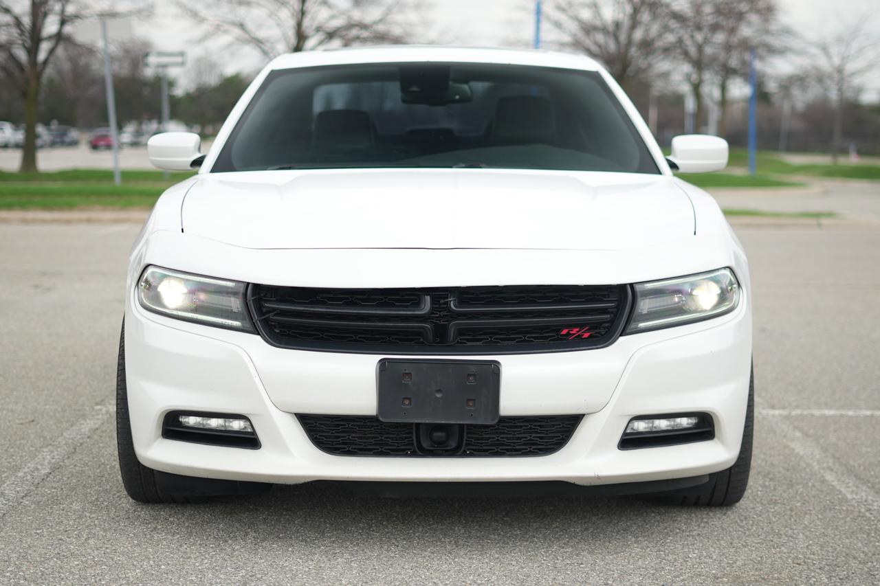 2016 Dodge Charger 4 DR Photo1