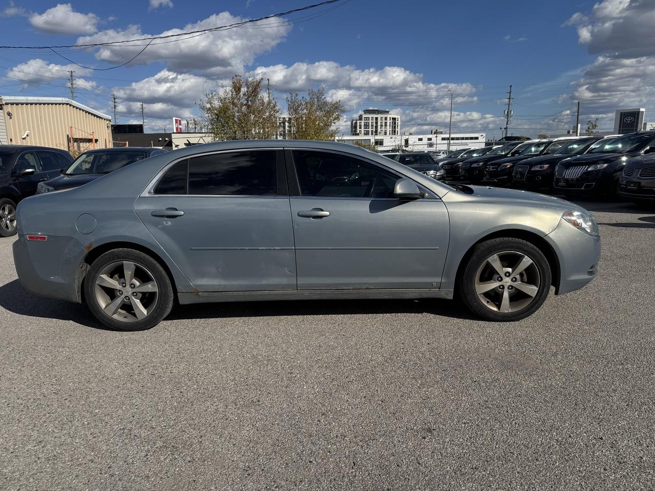2009 Chevrolet Malibu 2LT Photo