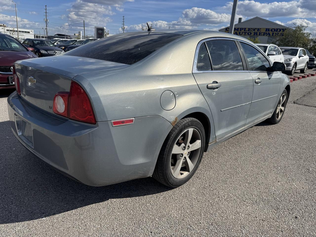 2009 Chevrolet Malibu 2LT Photo