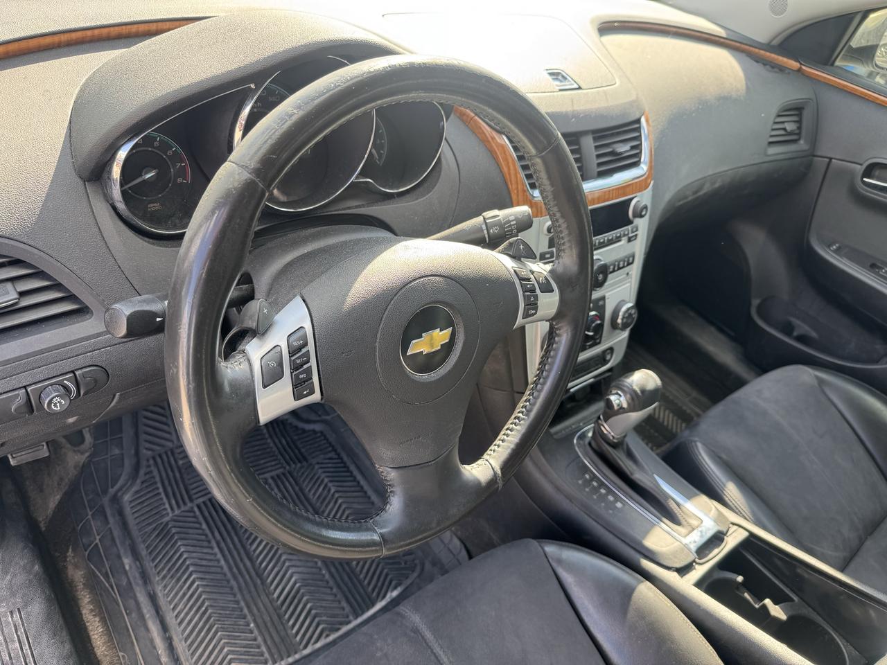 2009 Chevrolet Malibu 2LT Photo