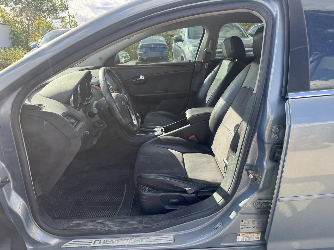 2009 Chevrolet Malibu 2LT Photo