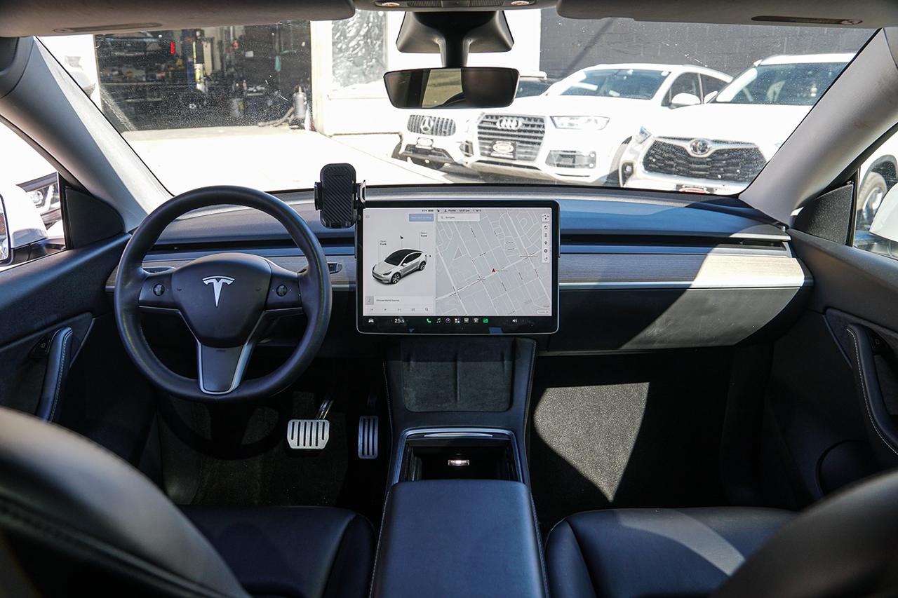 2021 Tesla Model Y Long Range |NAVI|PANO|LDW|CA, Photo