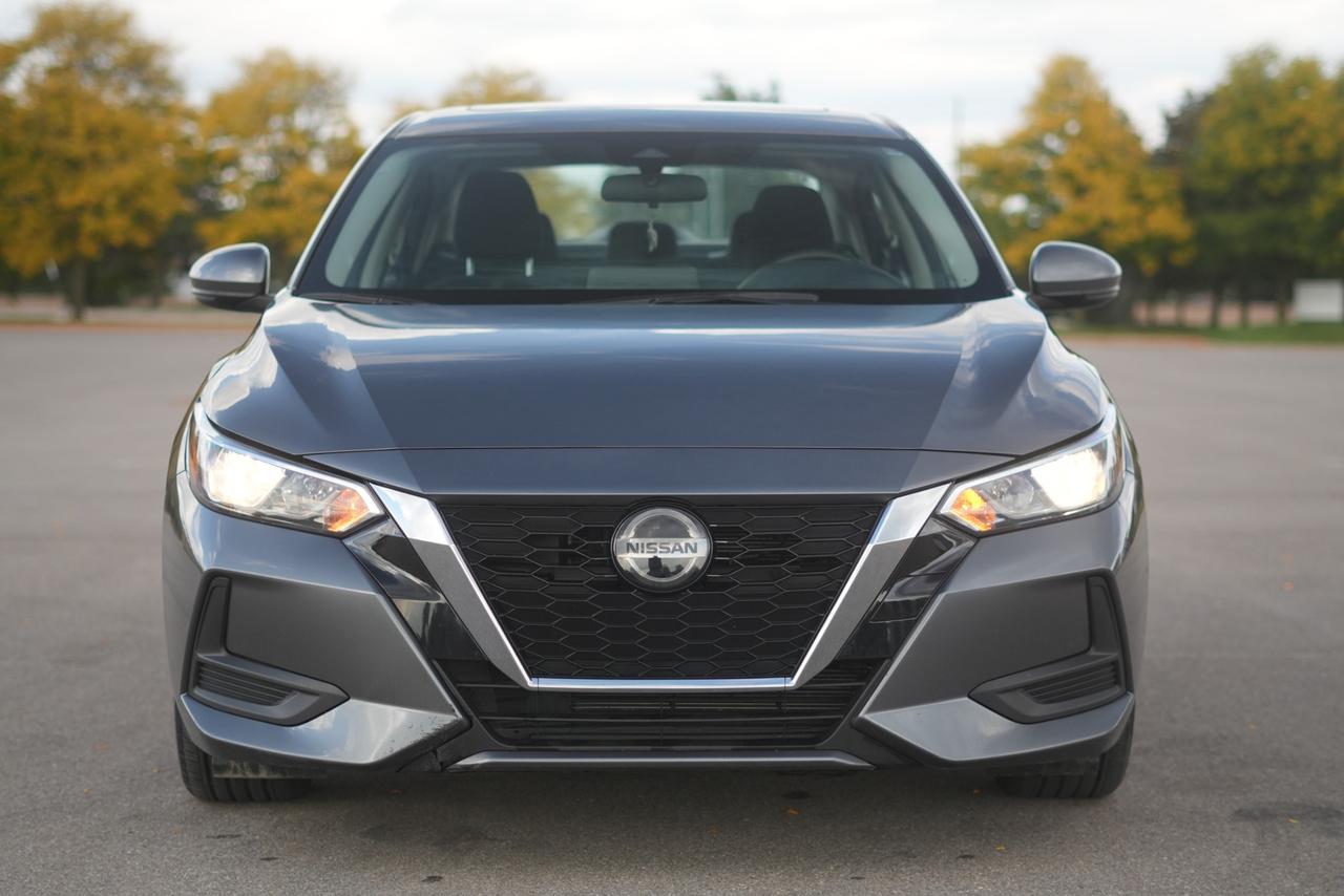 2023 Nissan Sentra SV MOONROOF Photo5