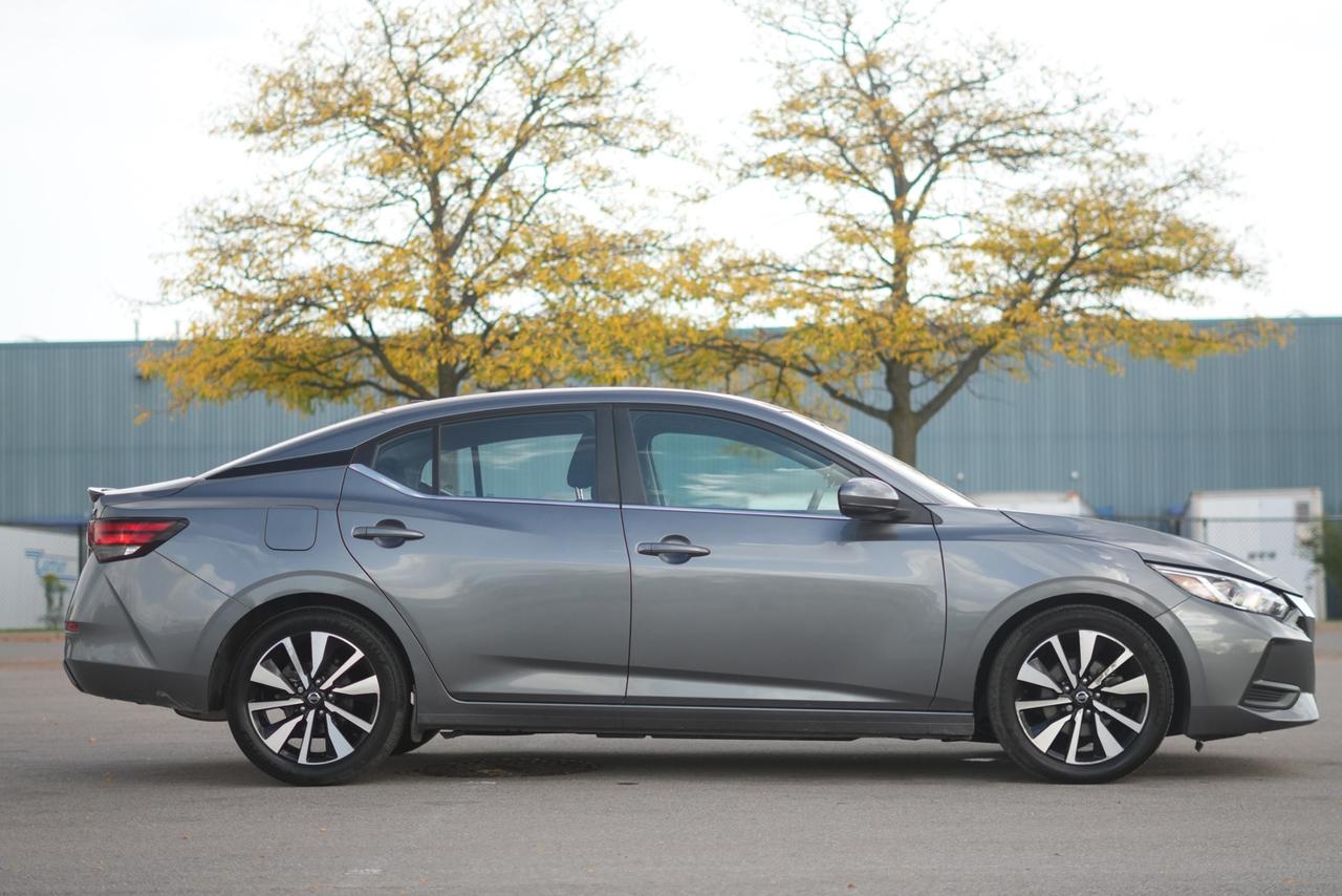 2023 Nissan Sentra SV MOONROOF Photo