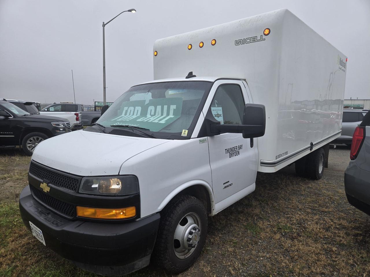 2023 Chevrolet Express Commercial Cutaway  Photo0