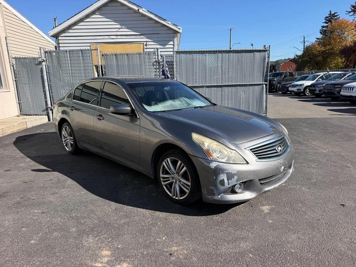 2012 Infiniti G37