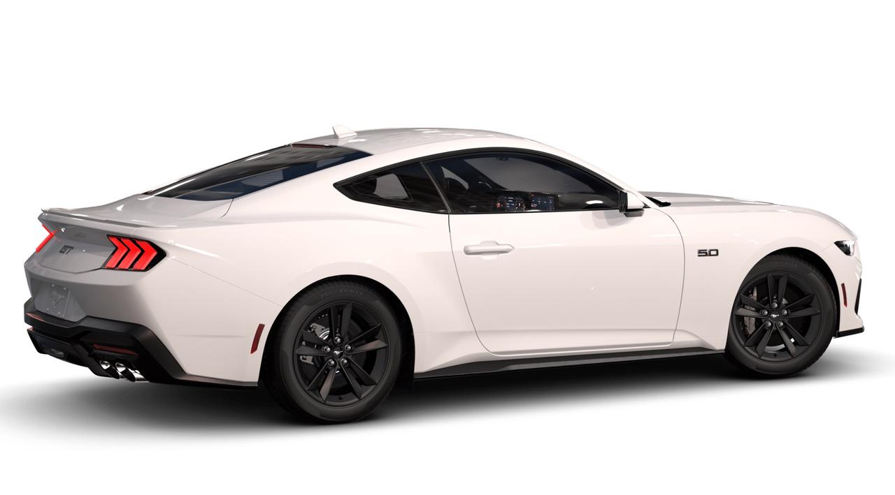 2026 Ford Mustang GT Fastback Photo2