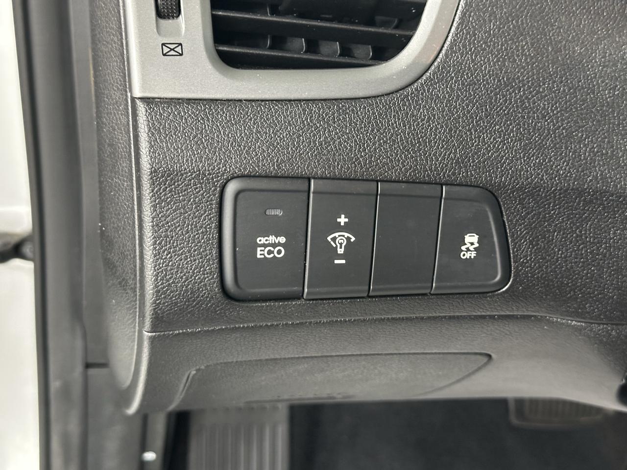 2016 Hyundai Elantra 4dr Sdn Auto Sport Appearance Photo