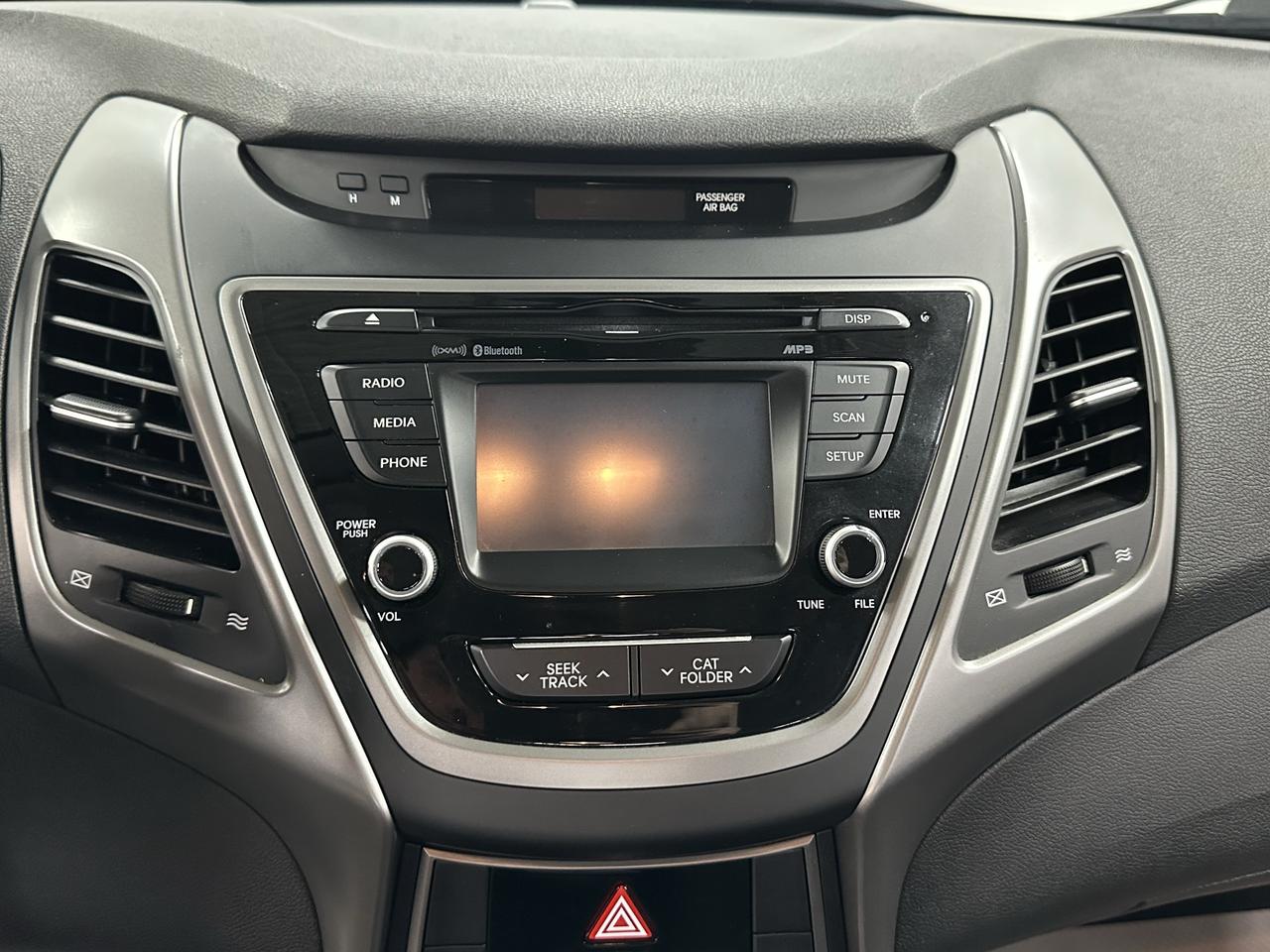 2016 Hyundai Elantra 4dr Sdn Auto Sport Appearance Photo11