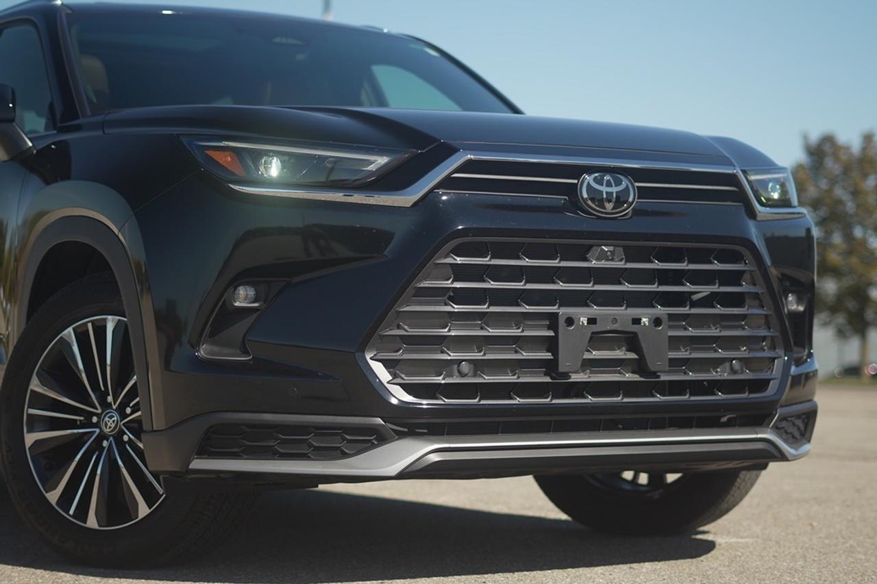 2025 Toyota Grand Highlander Hybrid  Photo