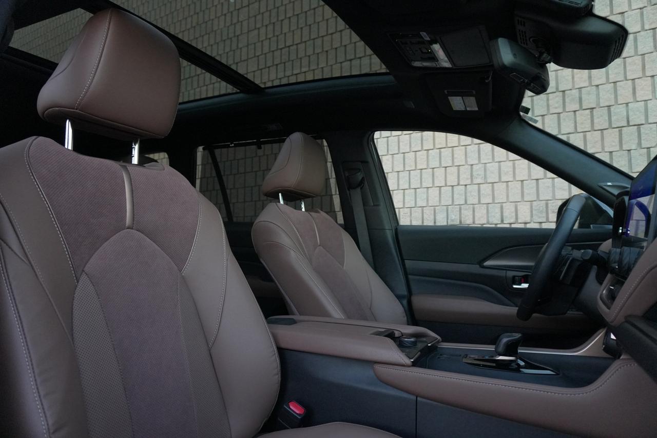 2025 Toyota Grand Highlander Hybrid  Photo