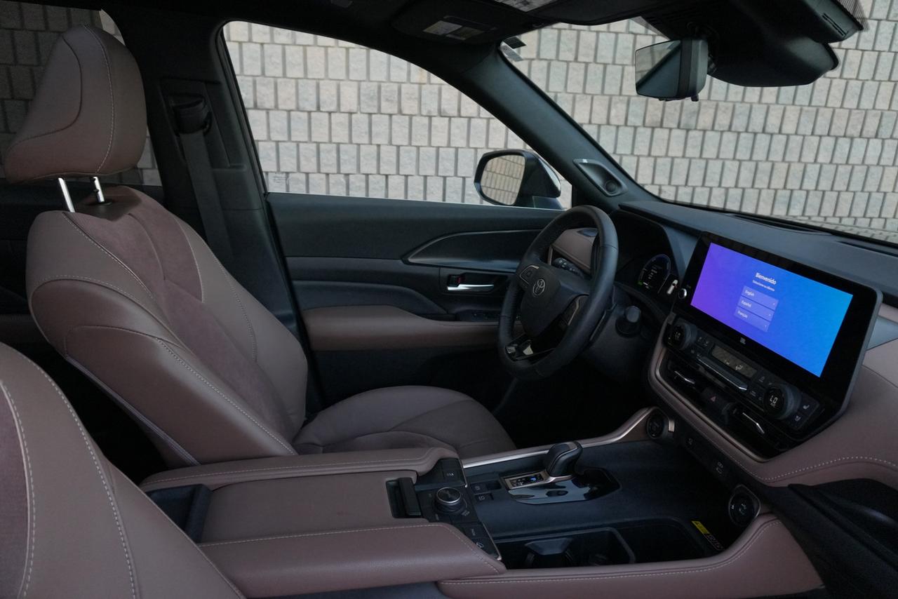 2025 Toyota Grand Highlander Hybrid  Photo