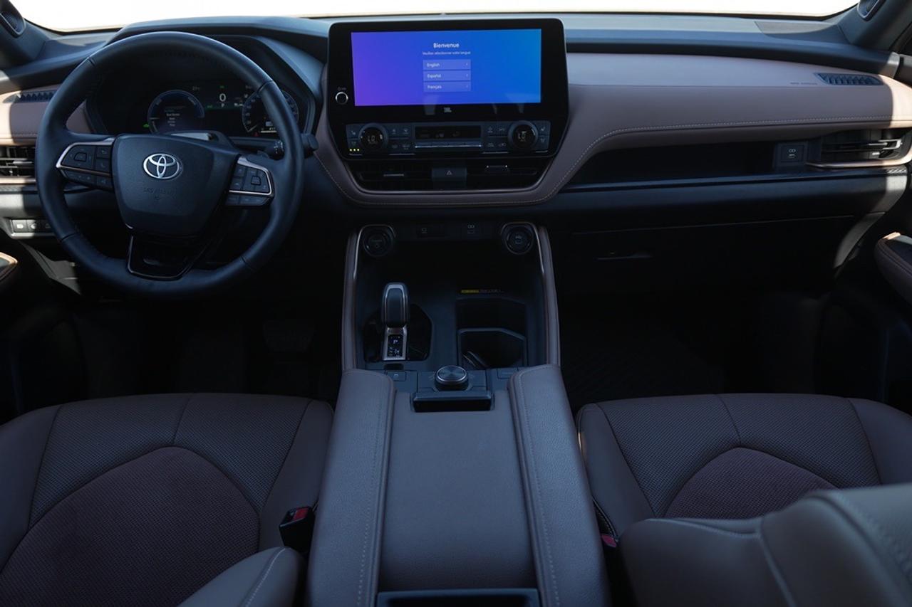 2025 Toyota Grand Highlander Hybrid  Photo