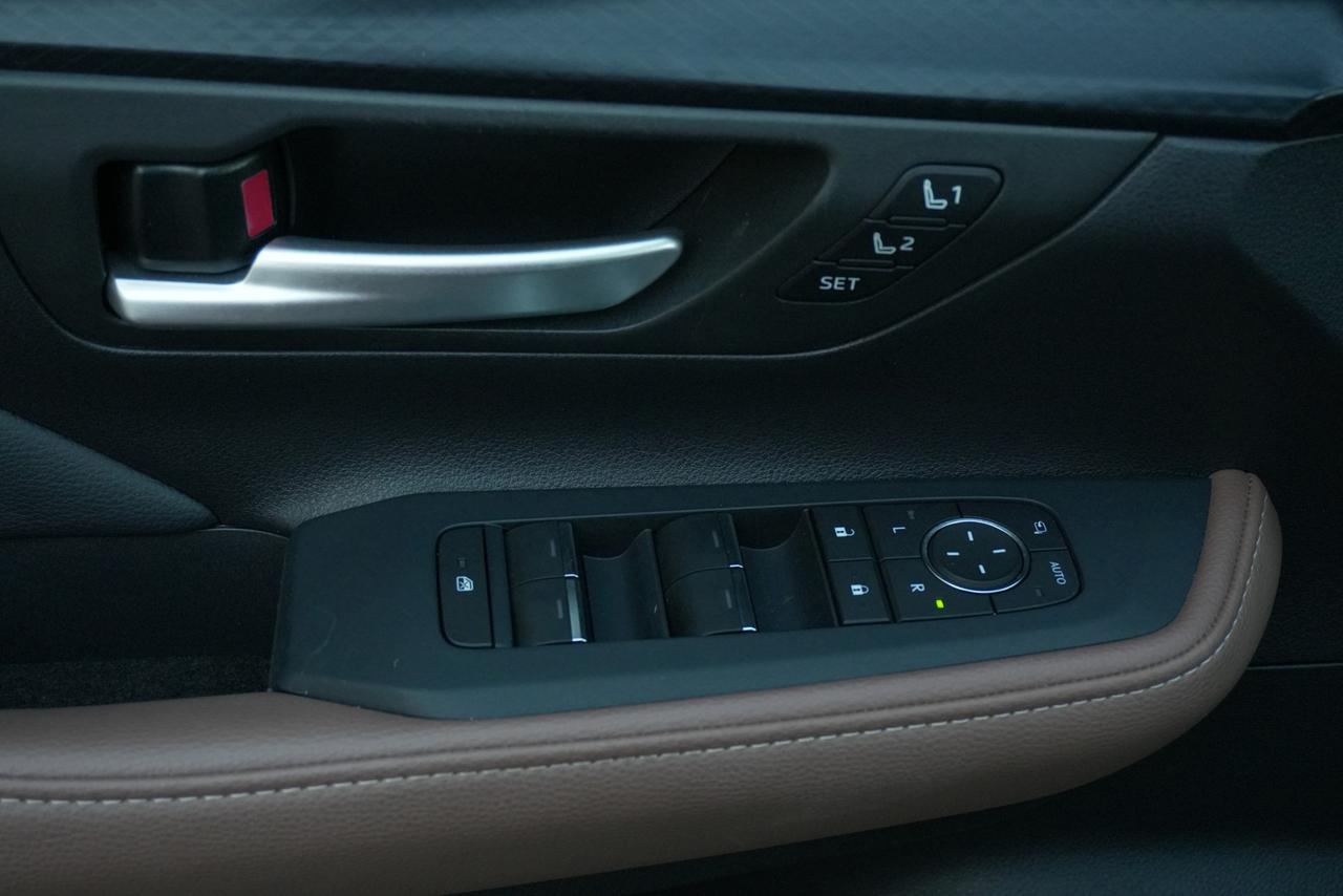 2025 Toyota Grand Highlander Hybrid  Photo