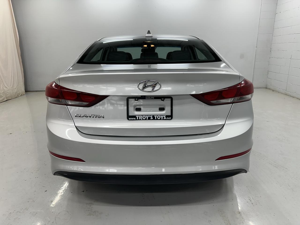 2018 Hyundai Elantra GLS Auto Photo25