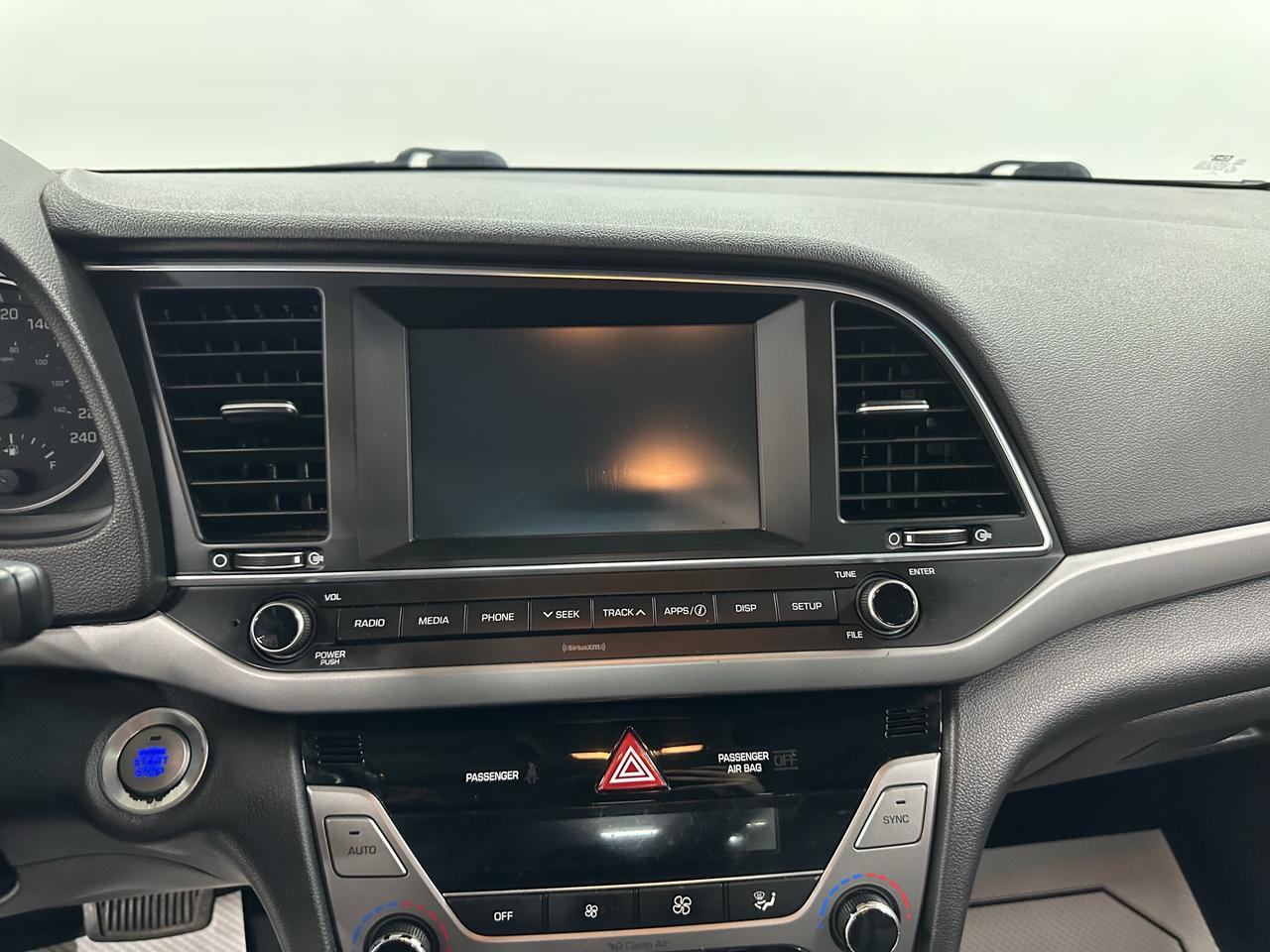 2018 Hyundai Elantra GLS Auto Photo16