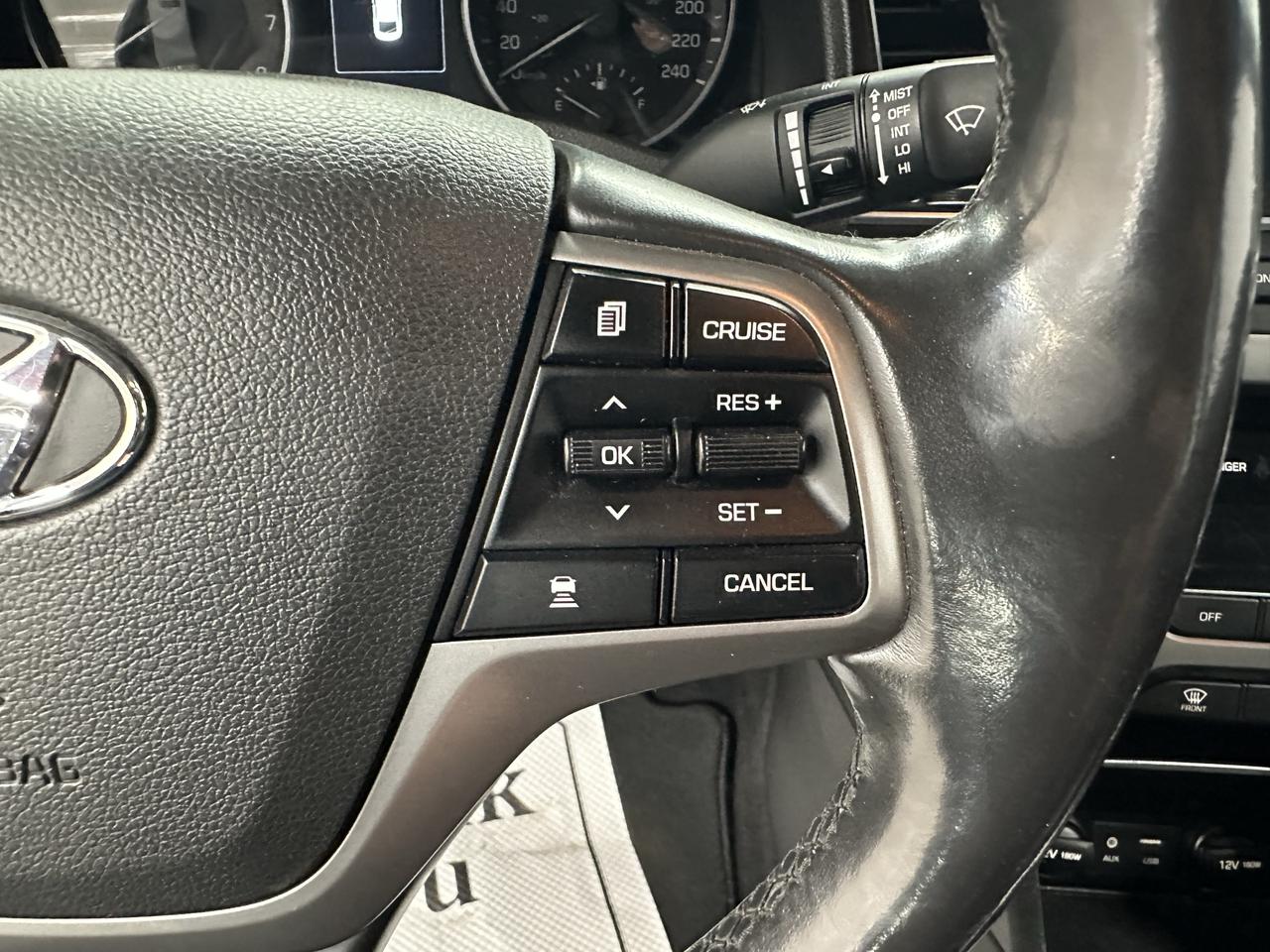 2018 Hyundai Elantra GLS Auto Photo