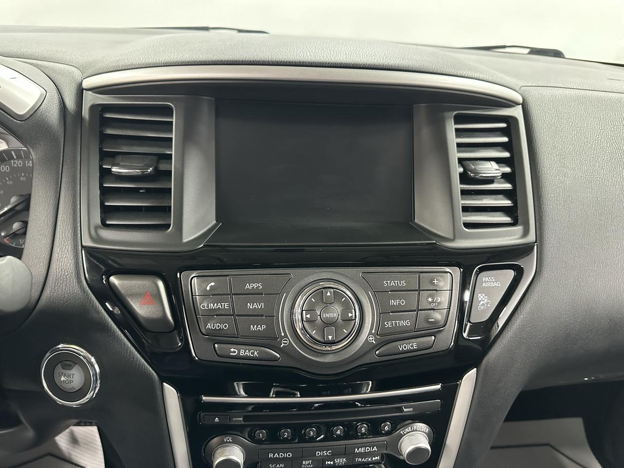 2019 Nissan Pathfinder SV Tech Photo