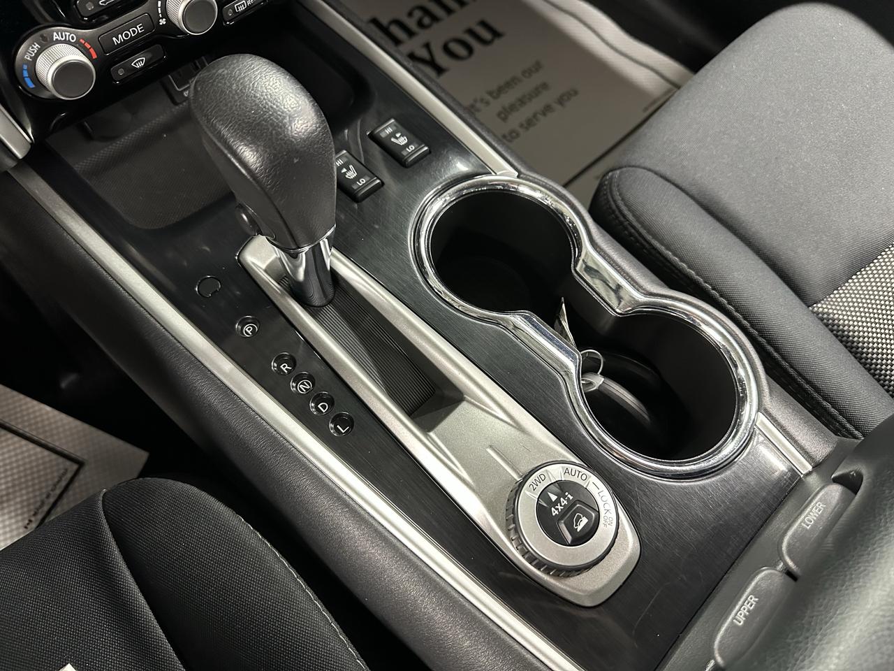 2019 Nissan Pathfinder SV Tech Photo19