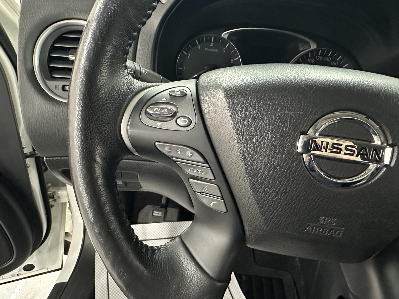 2019 Nissan Pathfinder SV Tech Photo