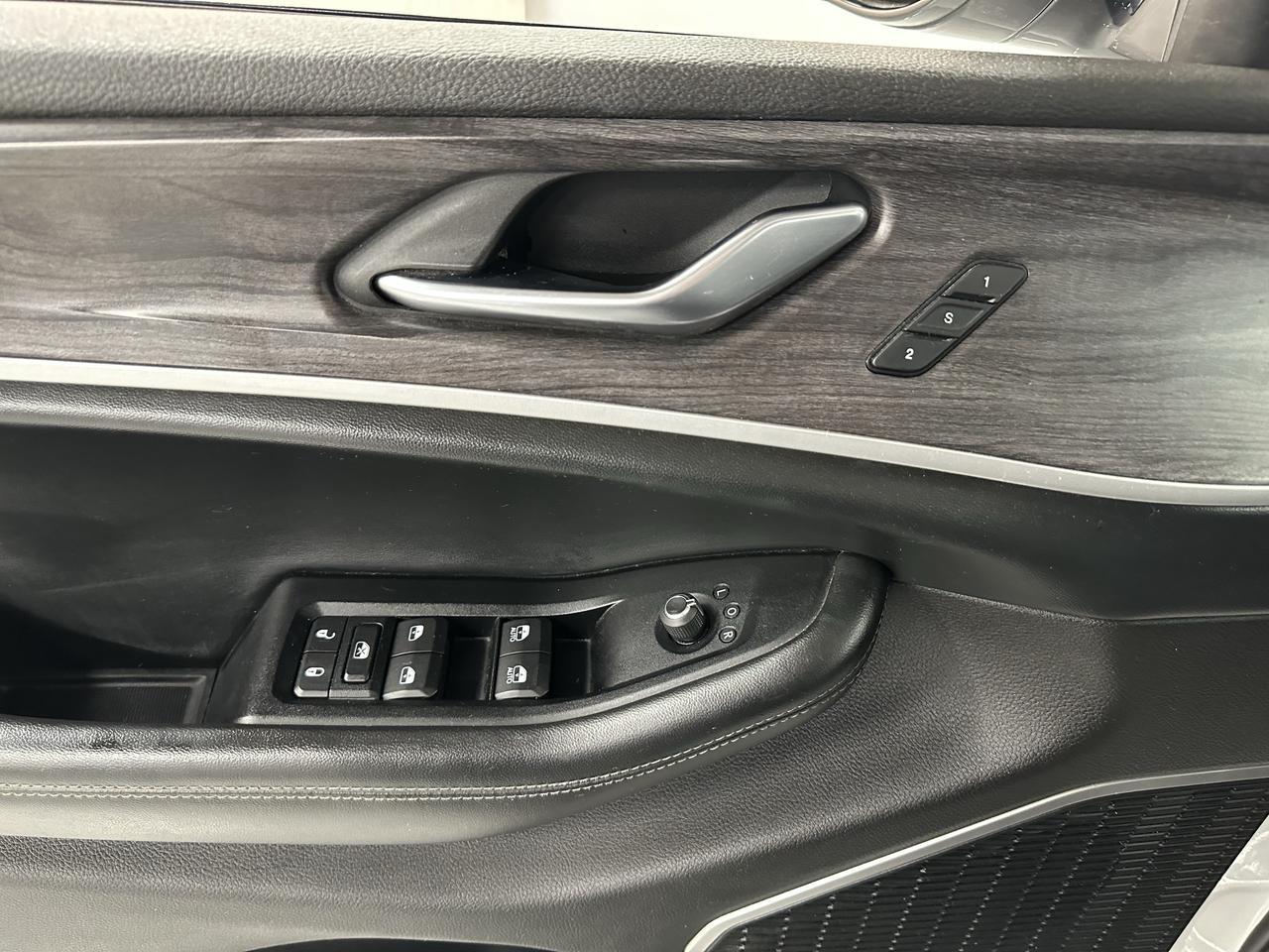 2021 Jeep Grand Cherokee L Limited 4x4 Photo13