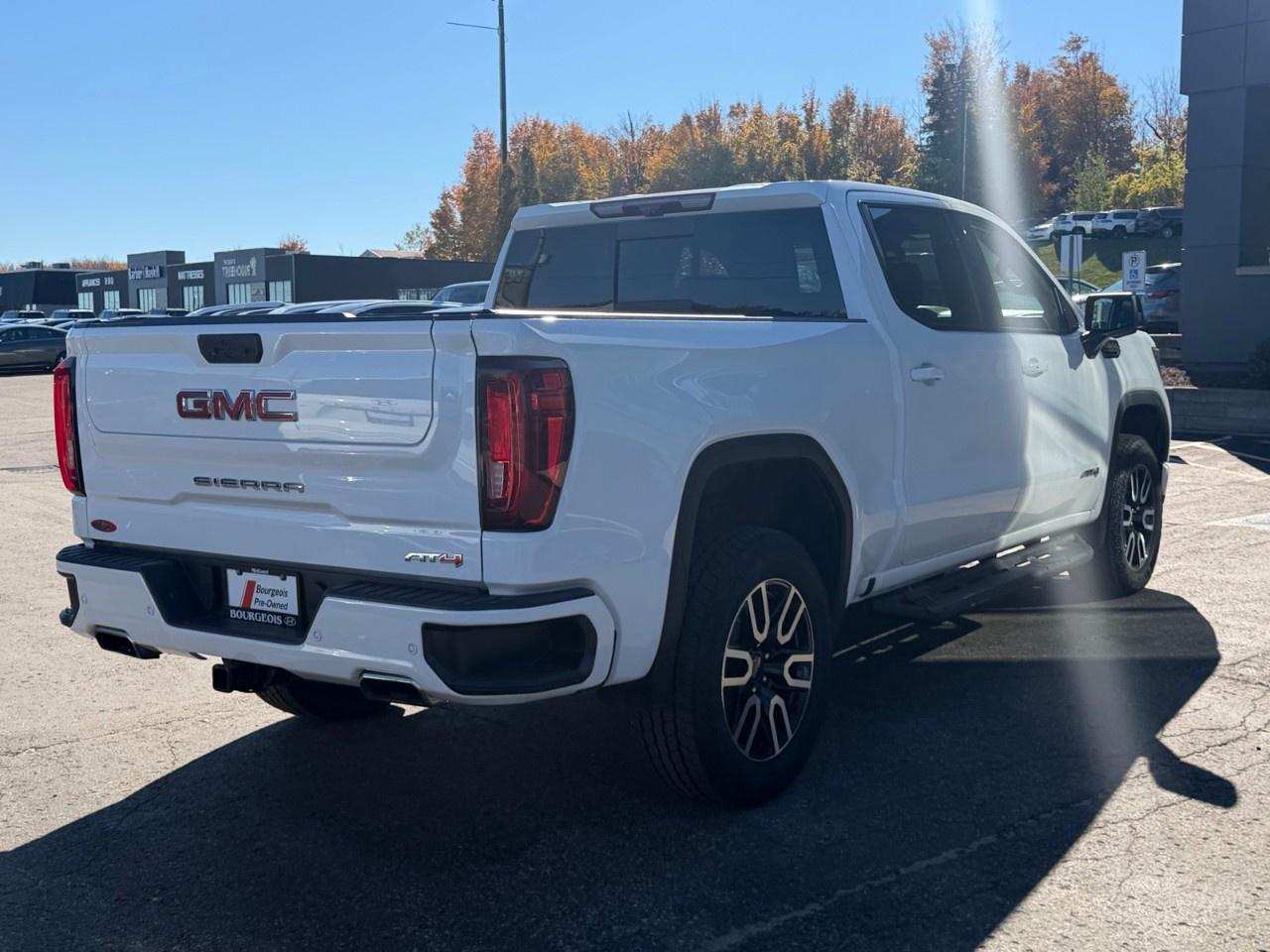 2023 GMC Sierra 1500 Crew Cab Short Box 4-Wheel Drive AT4 Photo