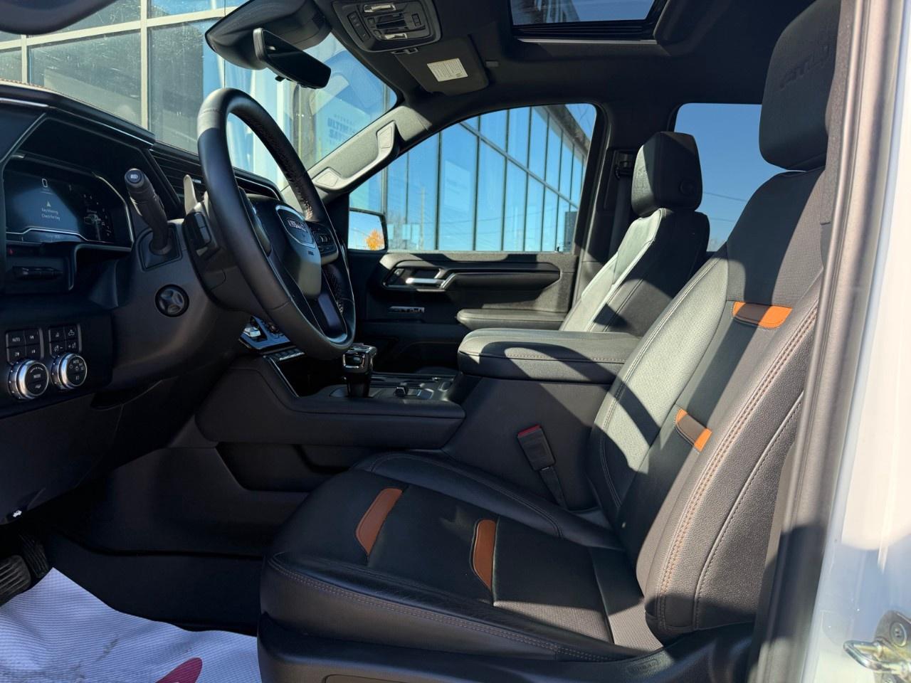 2023 GMC Sierra 1500 Crew Cab Short Box 4-Wheel Drive AT4 Photo