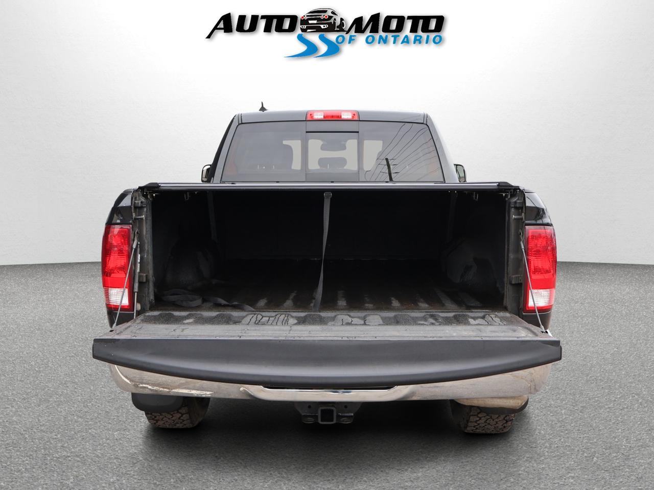 2018 RAM 1500 DIESEL TURBO OUTDOORSMAN 4WD CREW *ACCIDENT FREE*1 OWNER*DODGE MAINTAIN* CAMERA BLUETOOTH HEATED SEATS CRUISE ALLOYS Photo